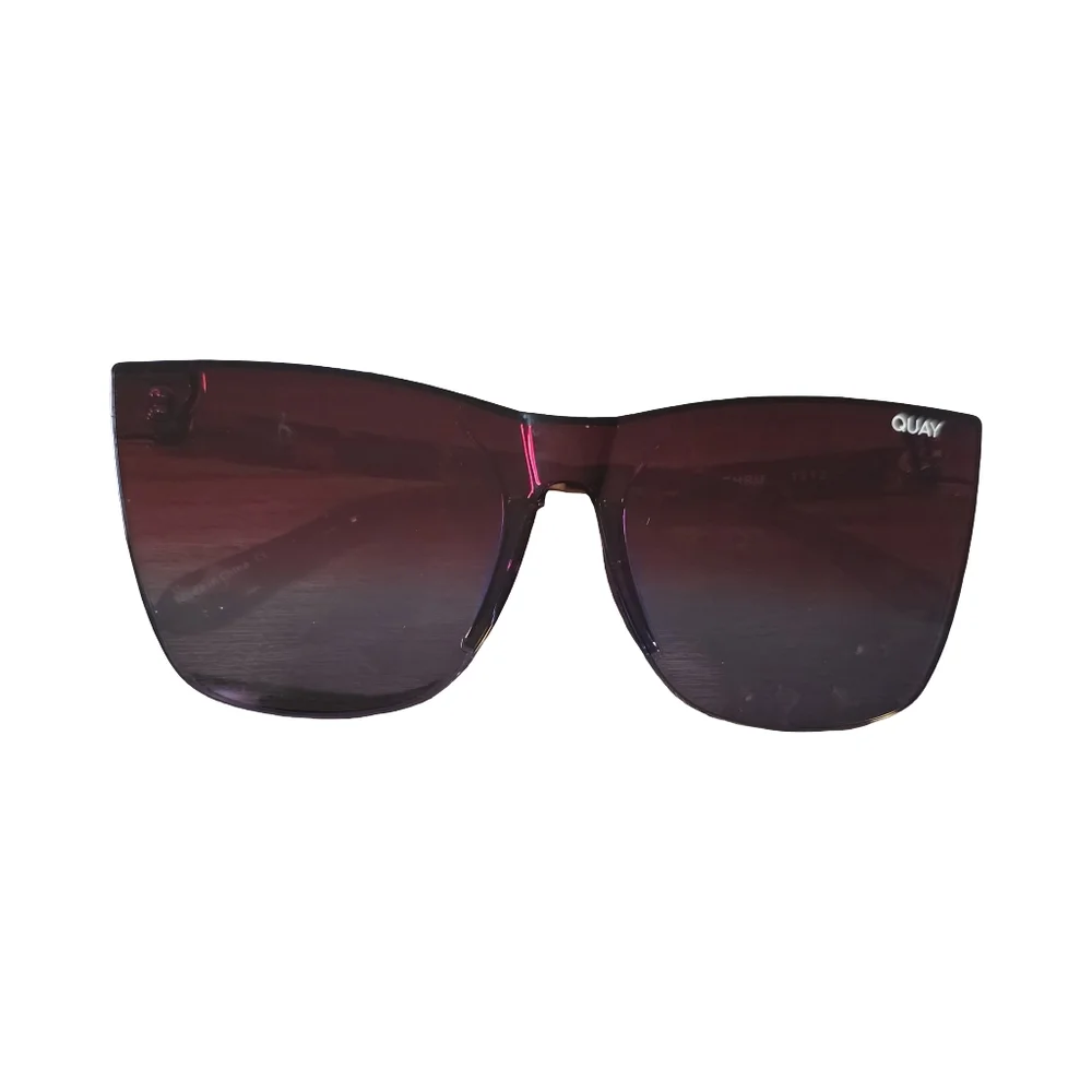 Quay Australia stylish oversized